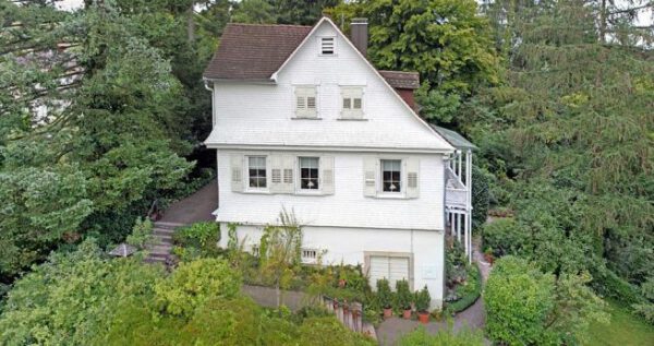 Zwei weitere Räume werden öffentlich zugänglich: Brahmshaus in Baden-Baden ist Denkmal des Monats Juli 2022