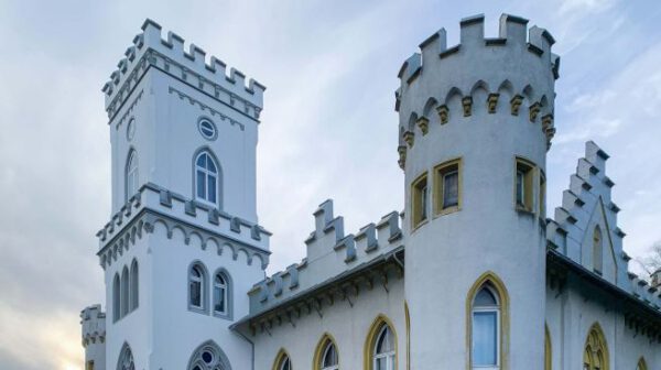 Schloss Benzenhofen bei Berg ist Denkmal des Monats März 2021