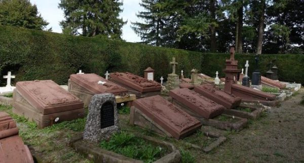 Nicht nur eine Familiengrabstätte: Blumhardt-Friedhof in Bad Boll ist Denkmal des Monats Januar 2022