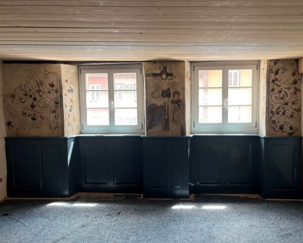 Malereien aus dem 16. Jahrhundert: Gelbes Haus an der Hauptstraße von Rottweil ist Denkmal des Monats Januar 2024