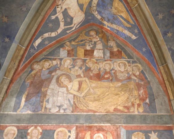 700 Jahre alte Wandmalereien restauriert: Ulrichskirche in Schützingen ist Denkmal des Monats April 2024