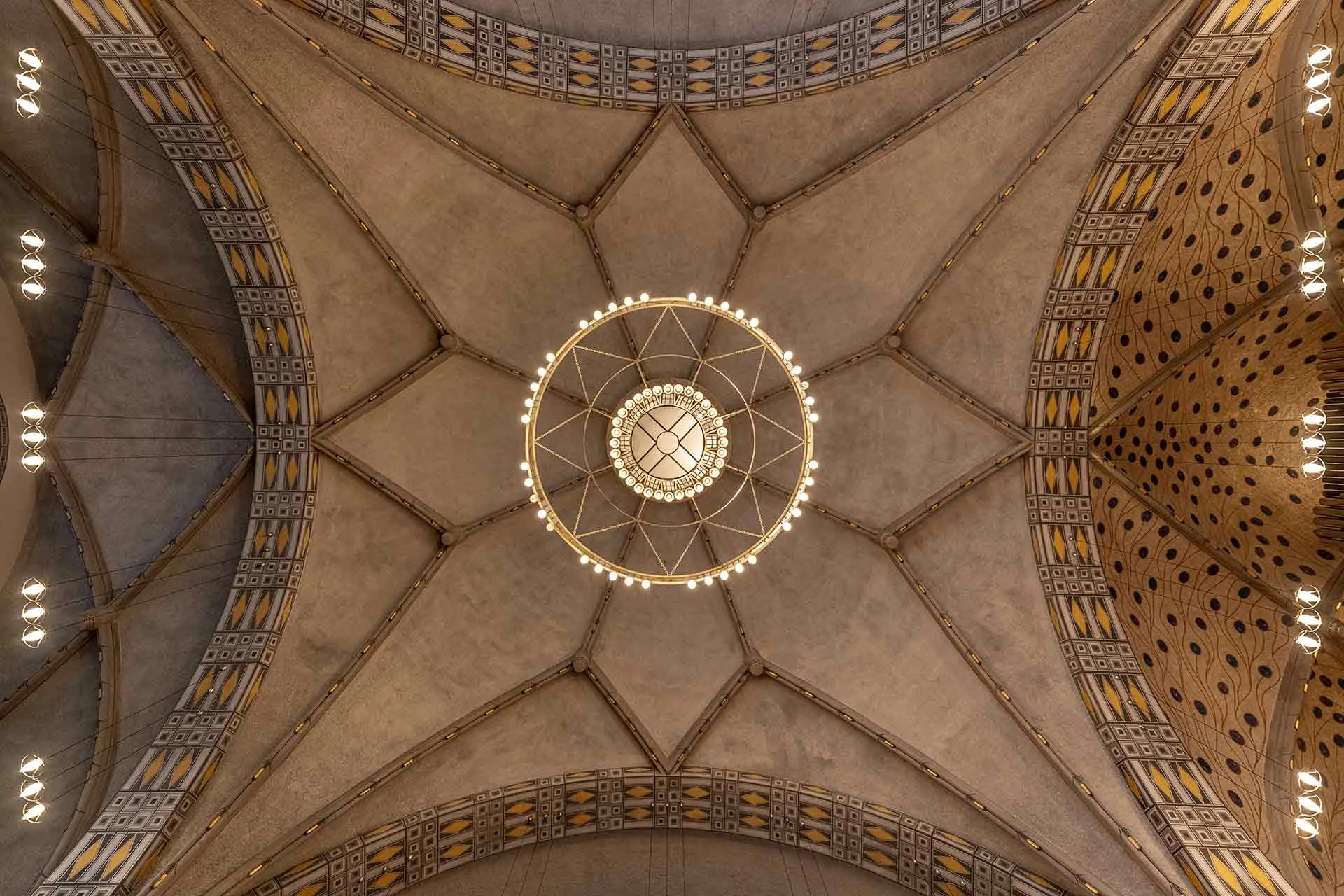 Lutherkirche Karlsruhe Deckenaufnahme